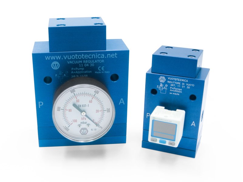Vacuum regulators with pneumatic adjustment